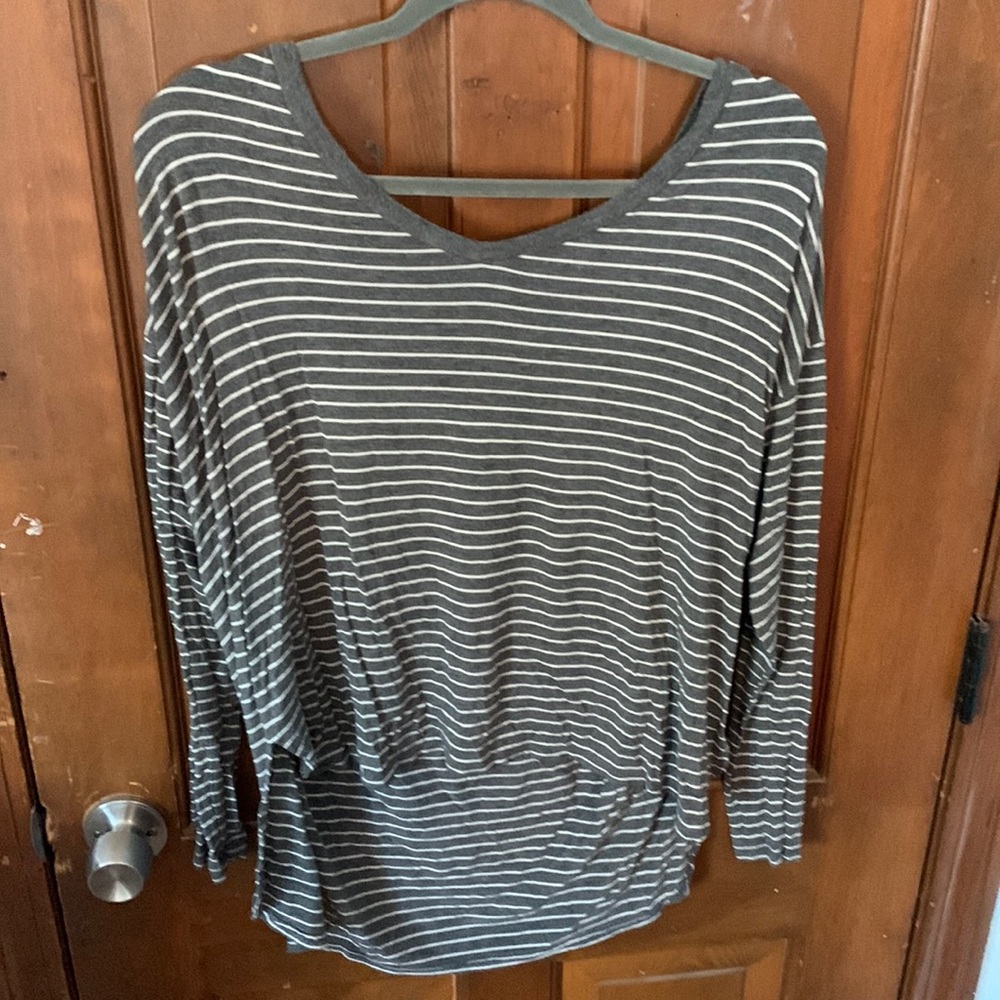 American Eagle Longsleeve